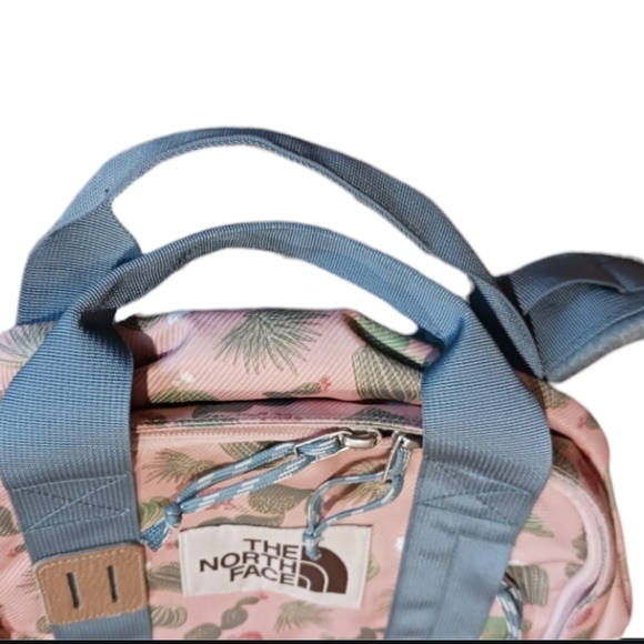 The North Face Commuter Tote Pack Cactus Print - Picture 6 of 13